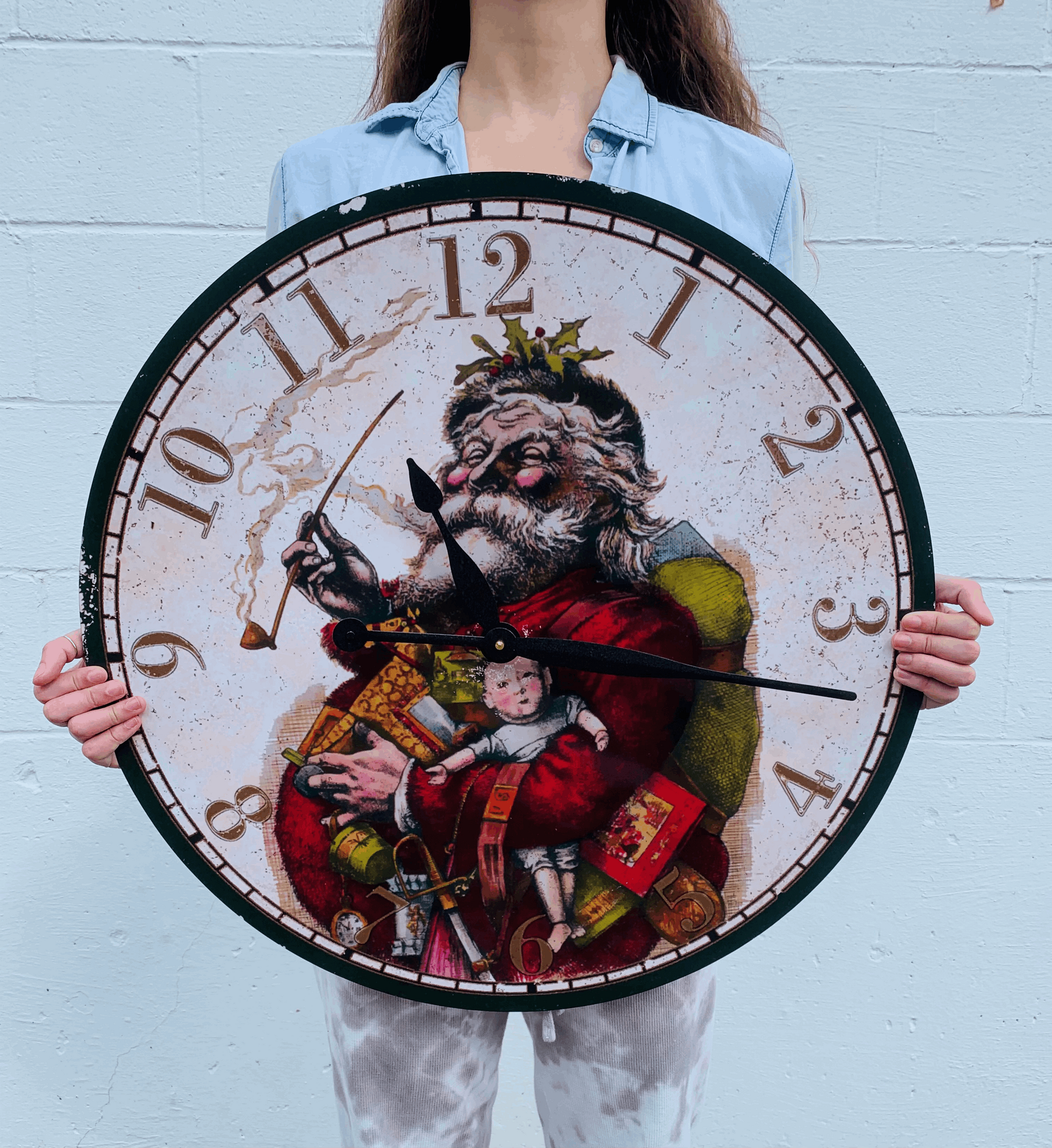 ヴィンテージ　サンタクロース 壁掛け時計 It's Christmas Time Christmas Clock- Old Fashion Santa Christmas Wall Clock | Time